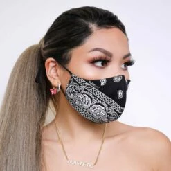 Top 10 ⭐ glamnetic Black Paisley Face Mask ✔️ -Cheapglamnetic Store Facetune 12 01 2021 22 21 25 28e85c52 9a0c 4ee5 9b31 fe66f4bc5cf6