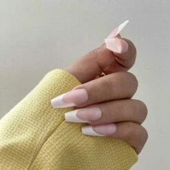 Discount 💯 glamnetic So Classy ✔️